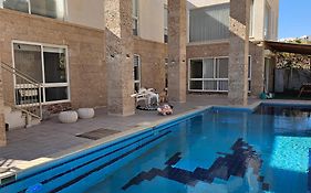 Villa Oasis Reef Resort Near The Sea -רק משפחות